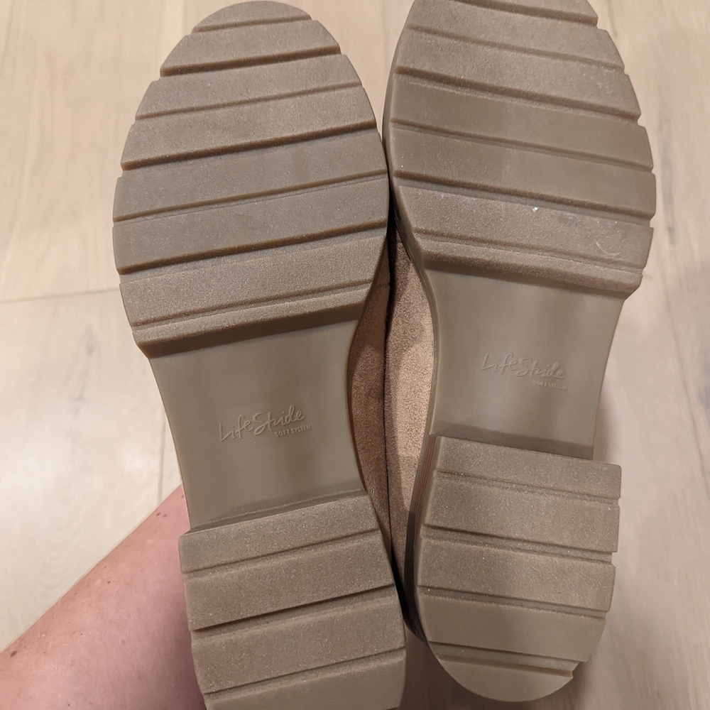 Life Stride Women's Tan Loafers - Picture 4 of 10